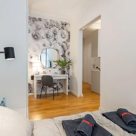 Apartment Na Deptaku 15 *