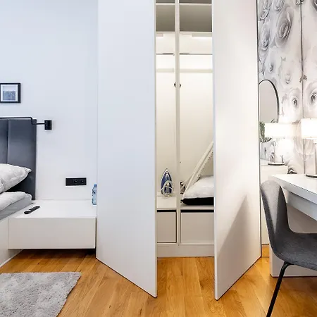 Lägenhet Na Deptaku 15