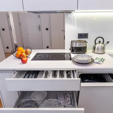 Na Deptaku 15 דירה